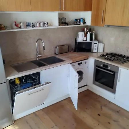 Luminous, Charming And Spacious In Lisbon's Most Coveted Area Lisbon