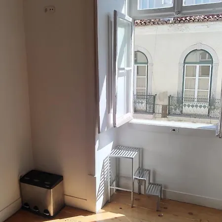 아파트 Luminous, Charming And Spacious In Lisbon's Most Coveted Area 리스본